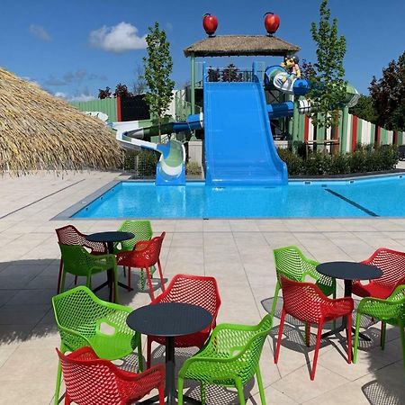 Campingpark De Bongerd Villa Tuitjenhorn Dış mekan fotoğraf